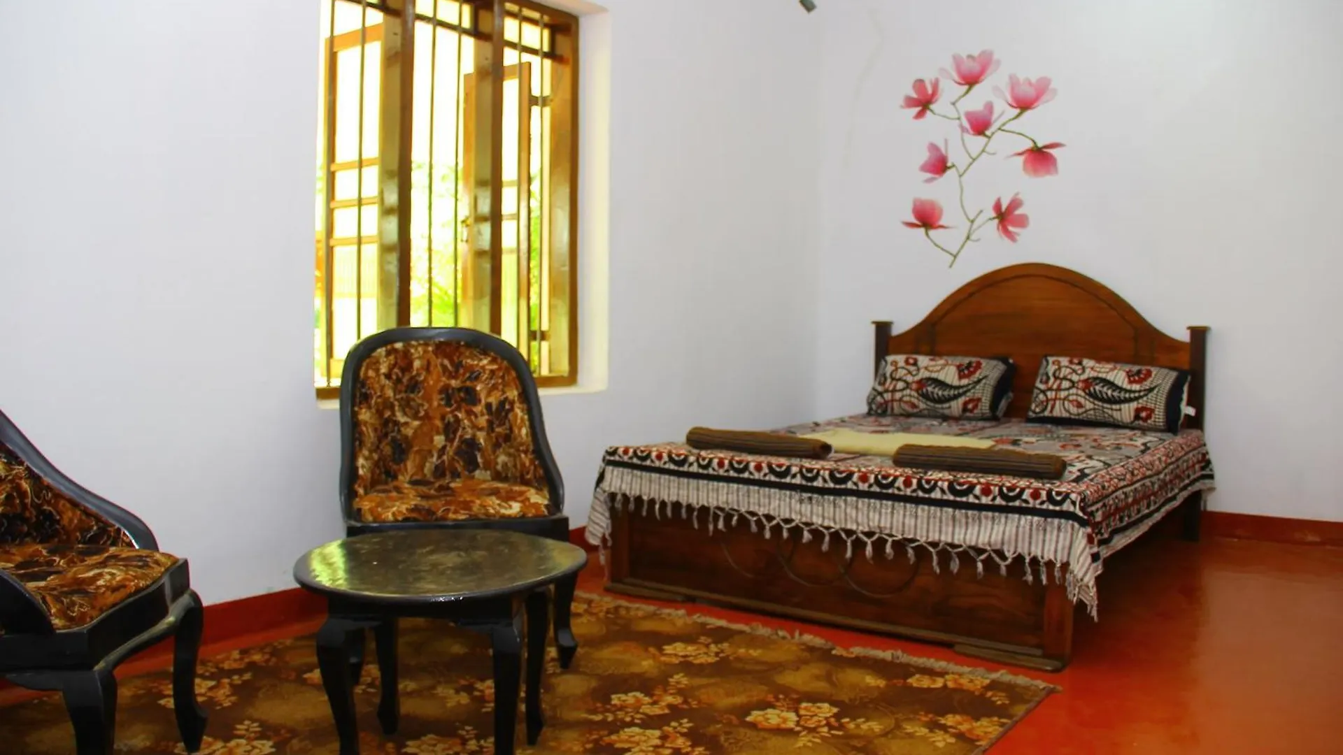 Kandy Little White House