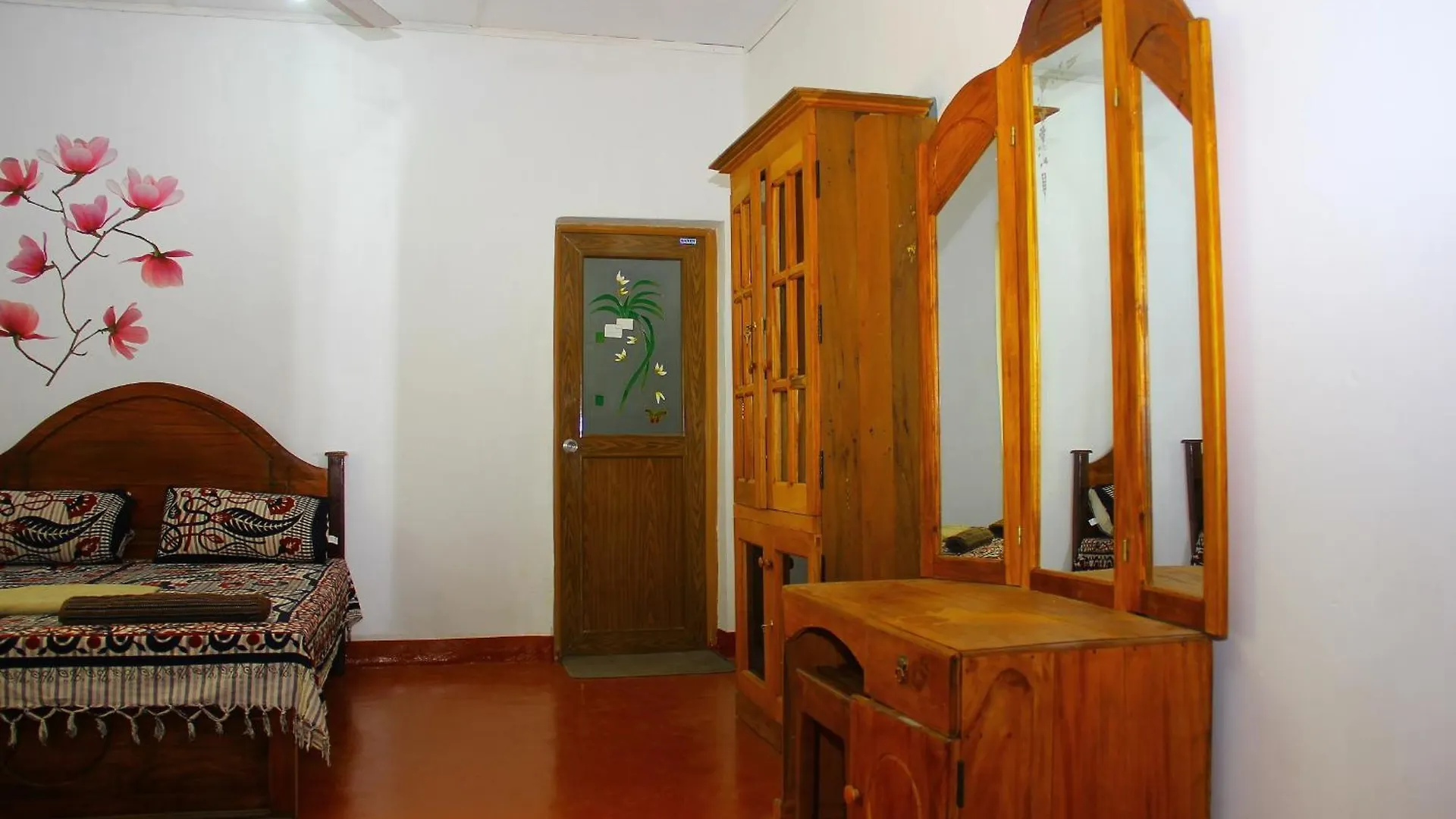Hotel Kandy Little White House